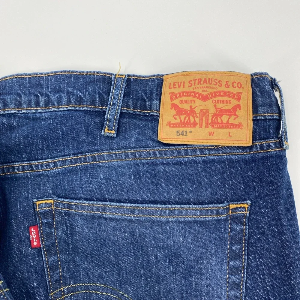 Levis 541 Jeans Athletic Taper Mens Tag 46x32 Fits‎ 48x30.5 Blue Stretch Rugged